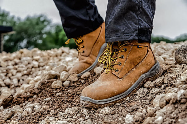 DeWalt Titanium 6'' Waterproof Safety Boots